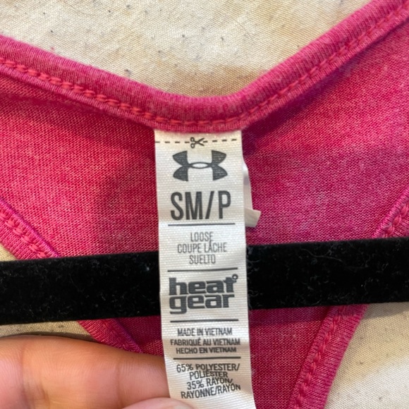 UNDER ARMOUR - Picture 5 of 5